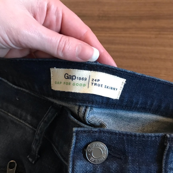 GAP Moto Jeans - Picture 4 of 9